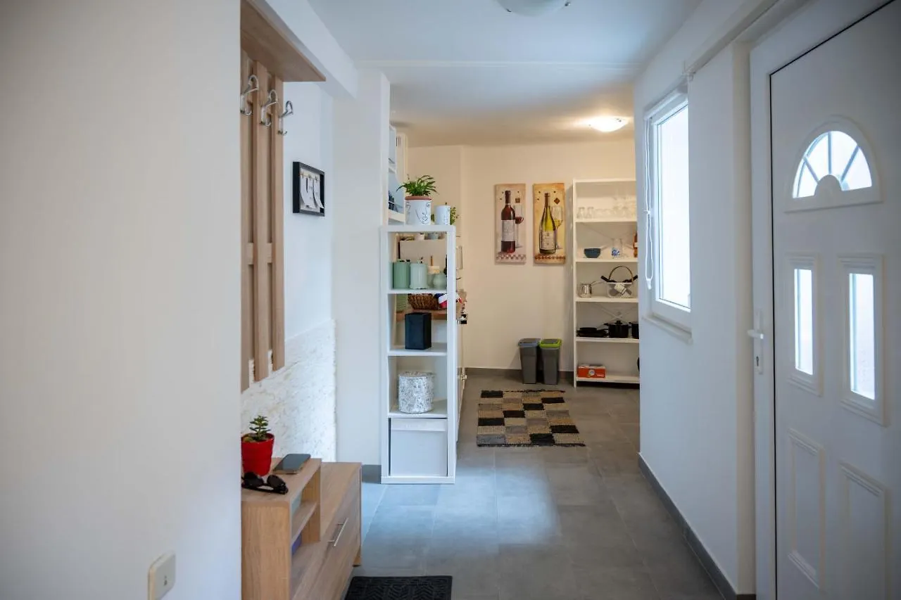 Apartment Montona Pula 0*,  Croatia