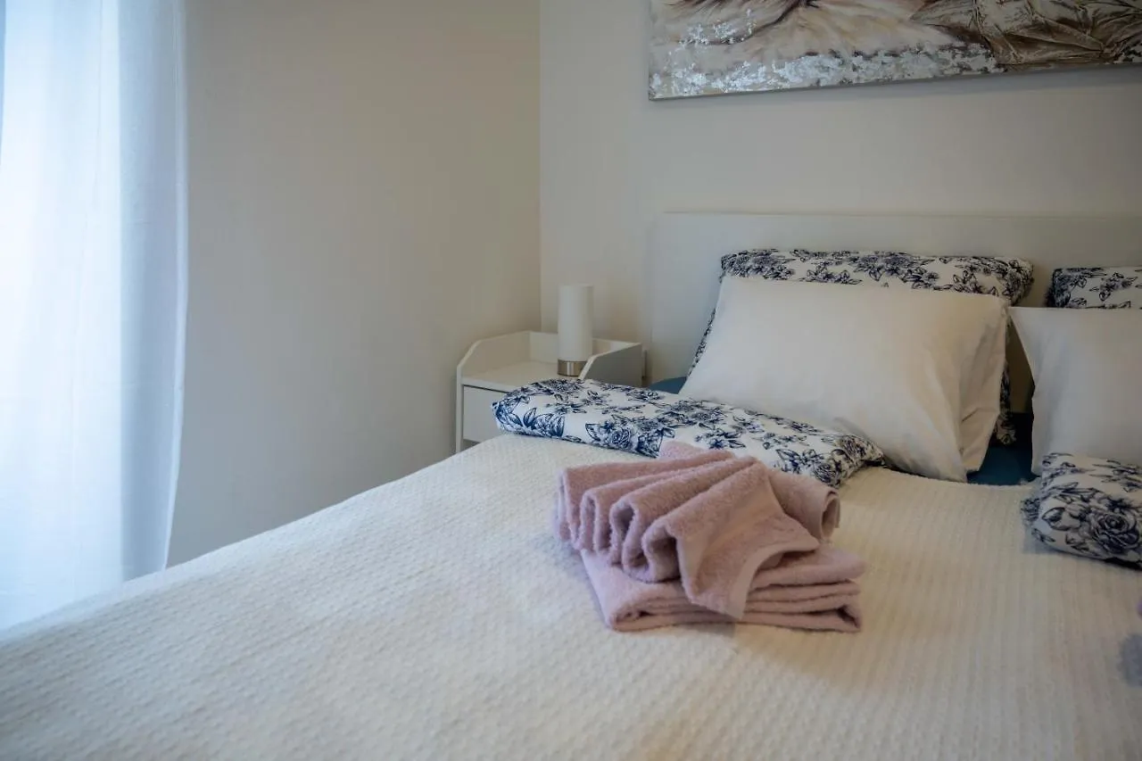 Apartment Montona Pula 0*,  Croatia